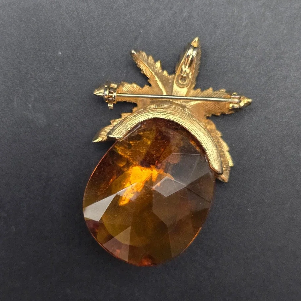 Sarah Coventry Autumn Haze Brooch Pineapple Amber Glass Gold Tone Leaf Vintage